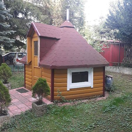 Maxim Pokoje Goscinne Iwonicz-Zdrój Exterior foto